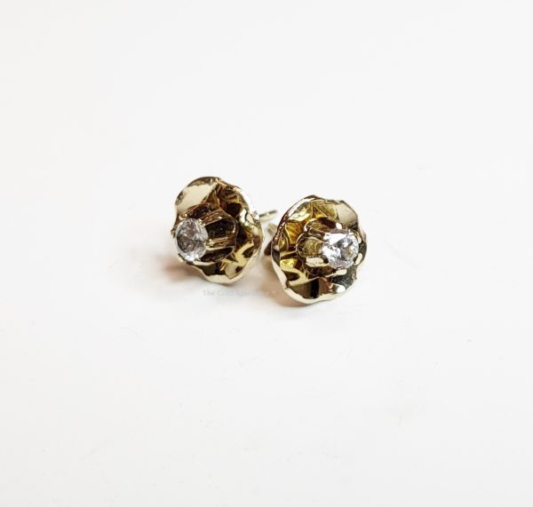 Oorknopjes gouden diamant bloem