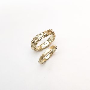 Wedding rings gold reticulated embossed