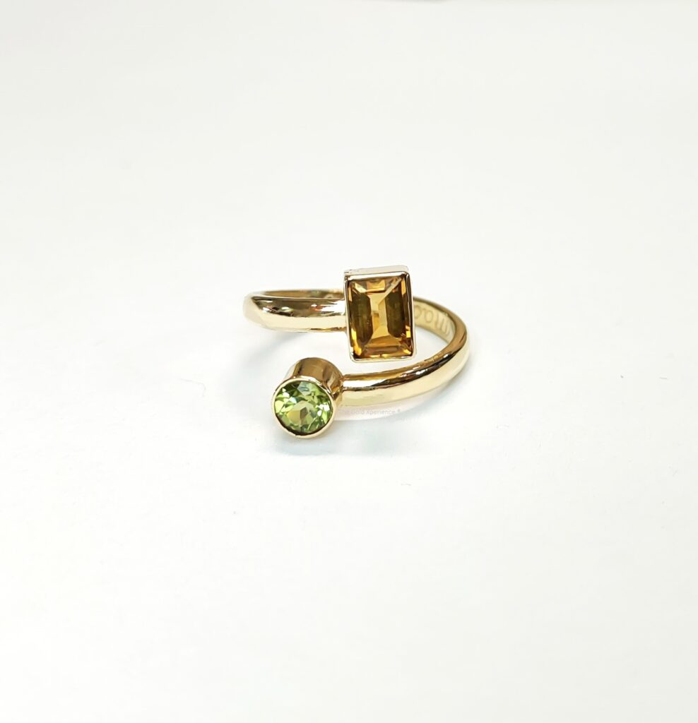 Ring gold citrine peridot