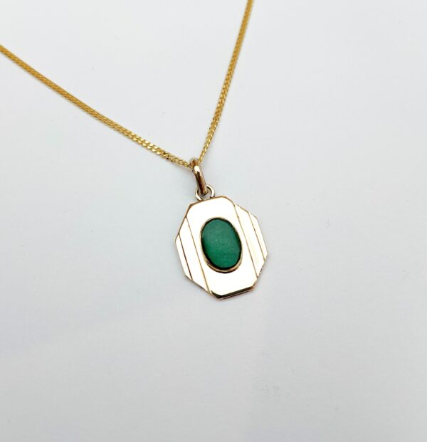 Pendant gold chain green jade art deco