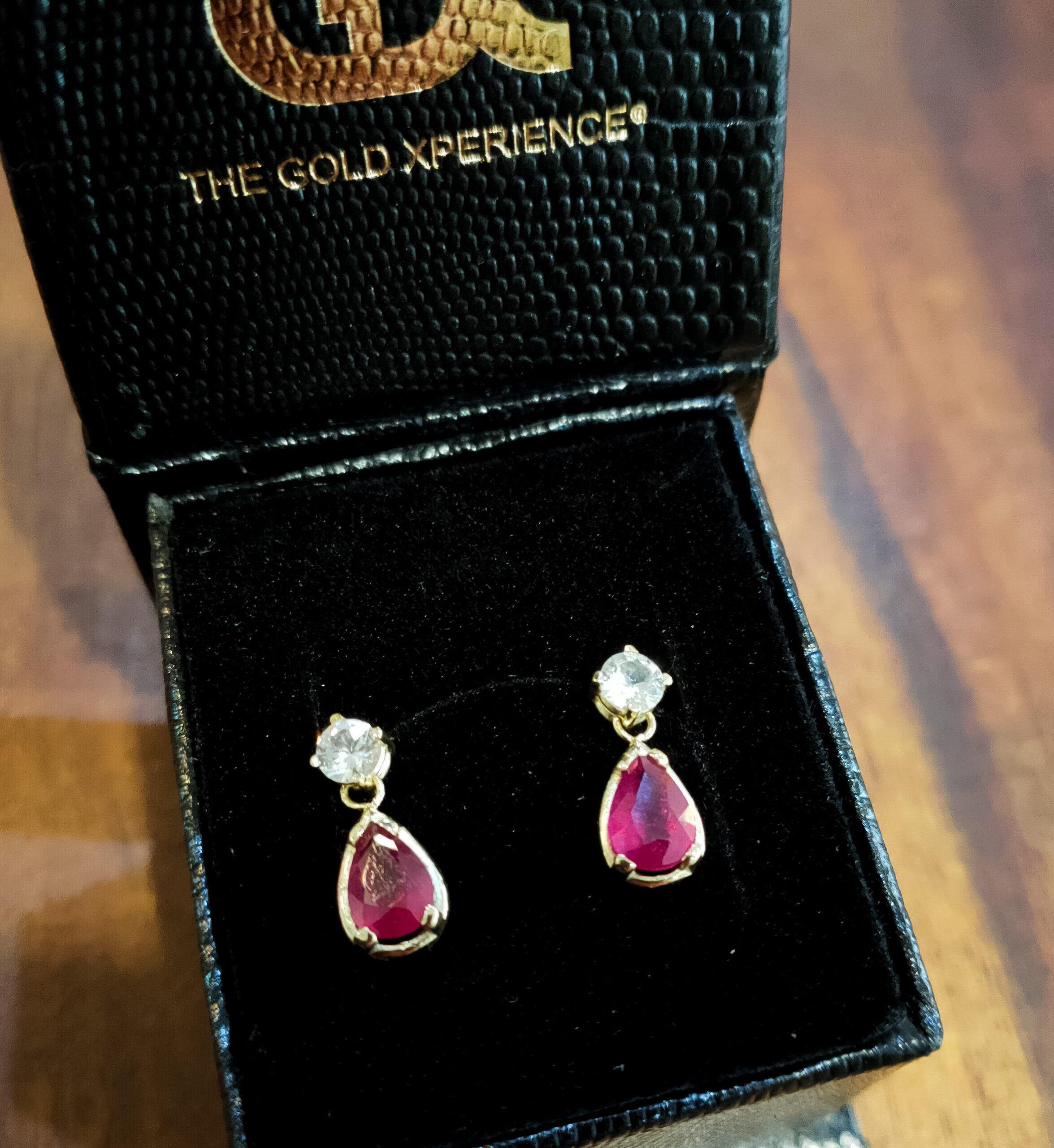 earring yellow gold ruby topaz