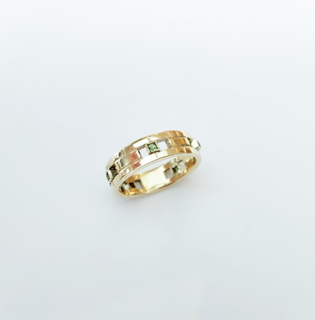 gold ring tourmaline