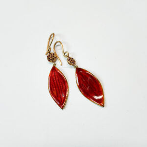 Earring ruby gold red enamel