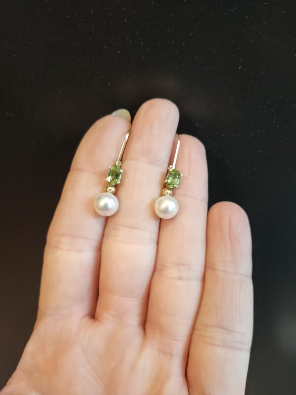earring green peridot pearl gold, earpendant green peridot pearl